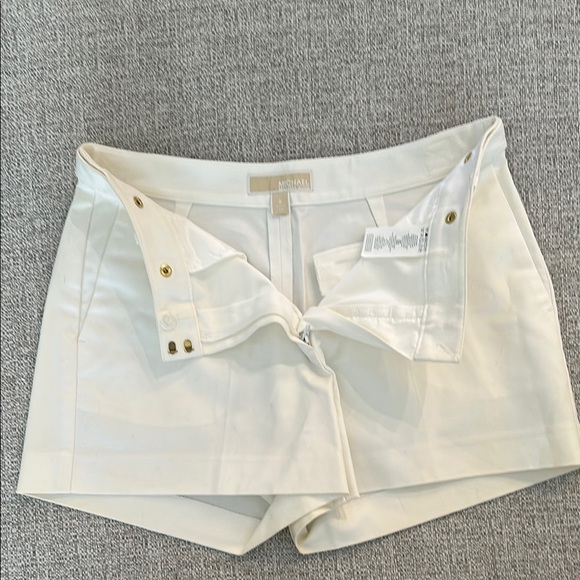 Michael Kors High Waist Cream and Gold Tailored Shorts - Picture 3 of 4